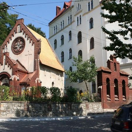 Міні-Апартаменти В Центрі Для 2-Х Гостей Lviv Eksteriør bilde